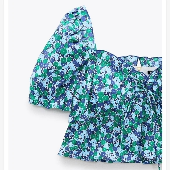 NWT Zara Ditsy Floral Puff Sleeve Cropped Blouse Top Size Medium - Picture 4 of 13